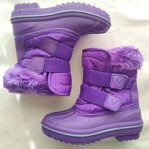 Circo Snow Boots Purple Faux Fur Size 7/8 M Hearts